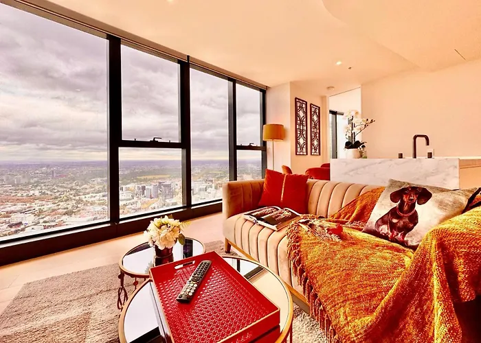 High Rise Top View 2Bed2Bath