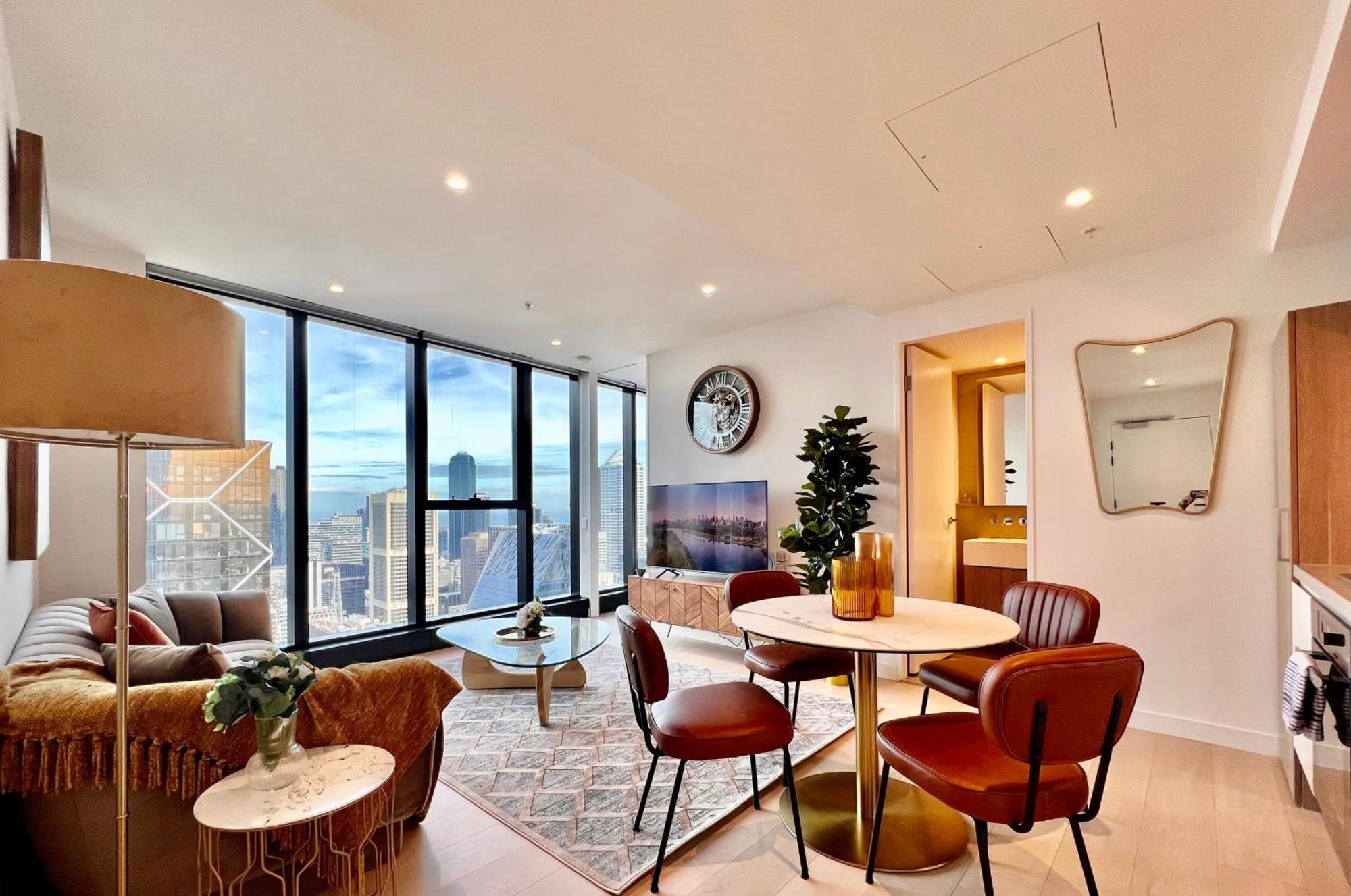 High Rise View 2bed2bath *