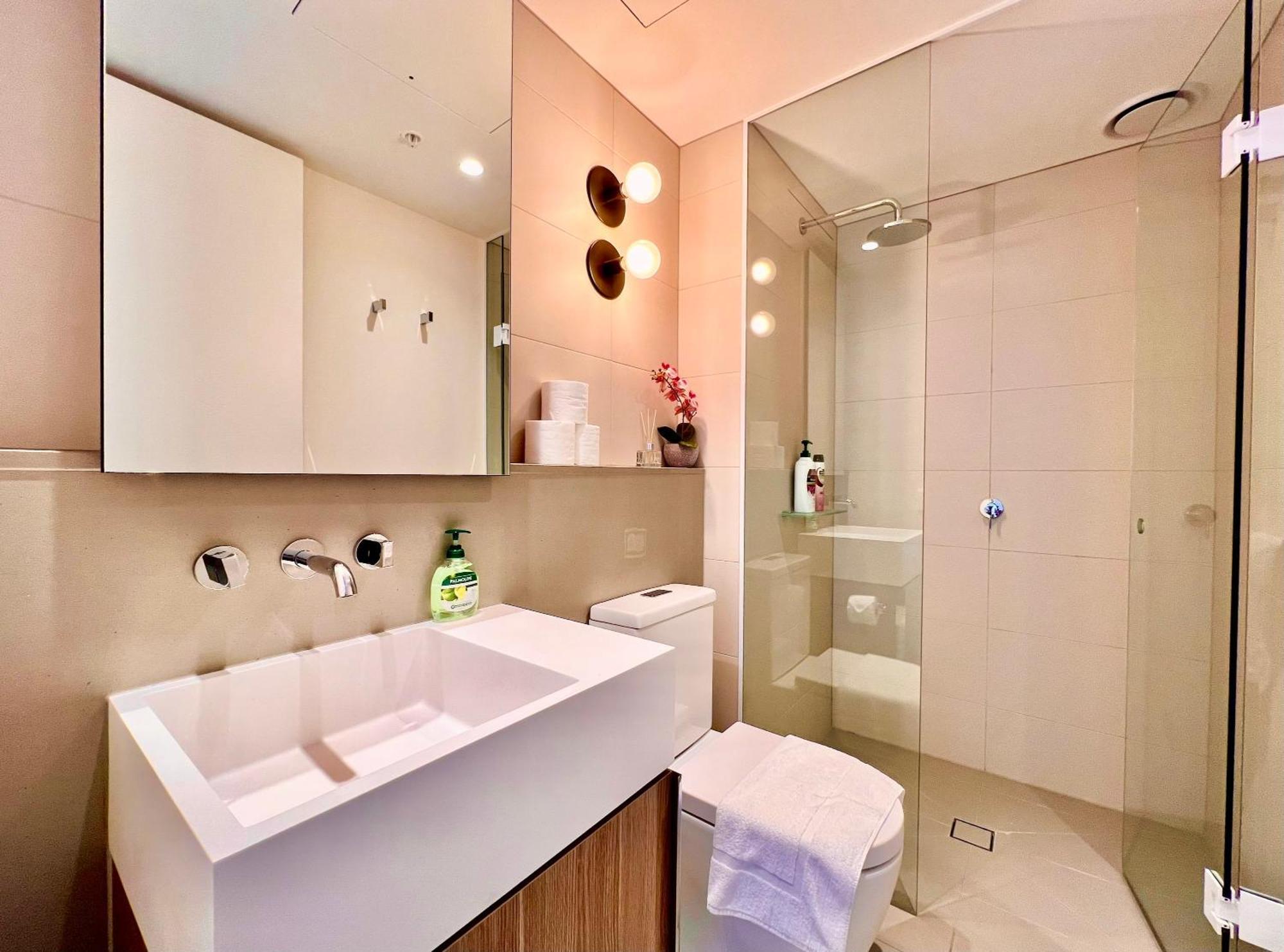 High Rise View 2bed2bath Melbourne